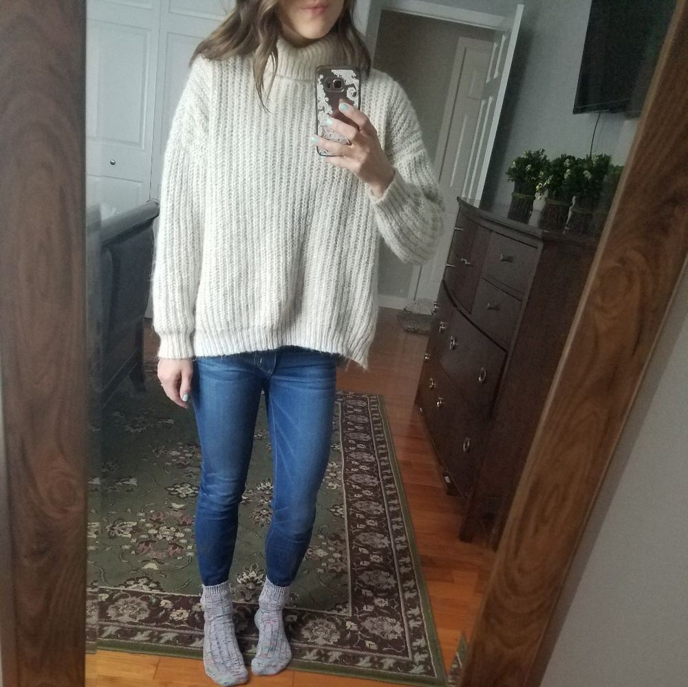 Zara Knit sweater - medium